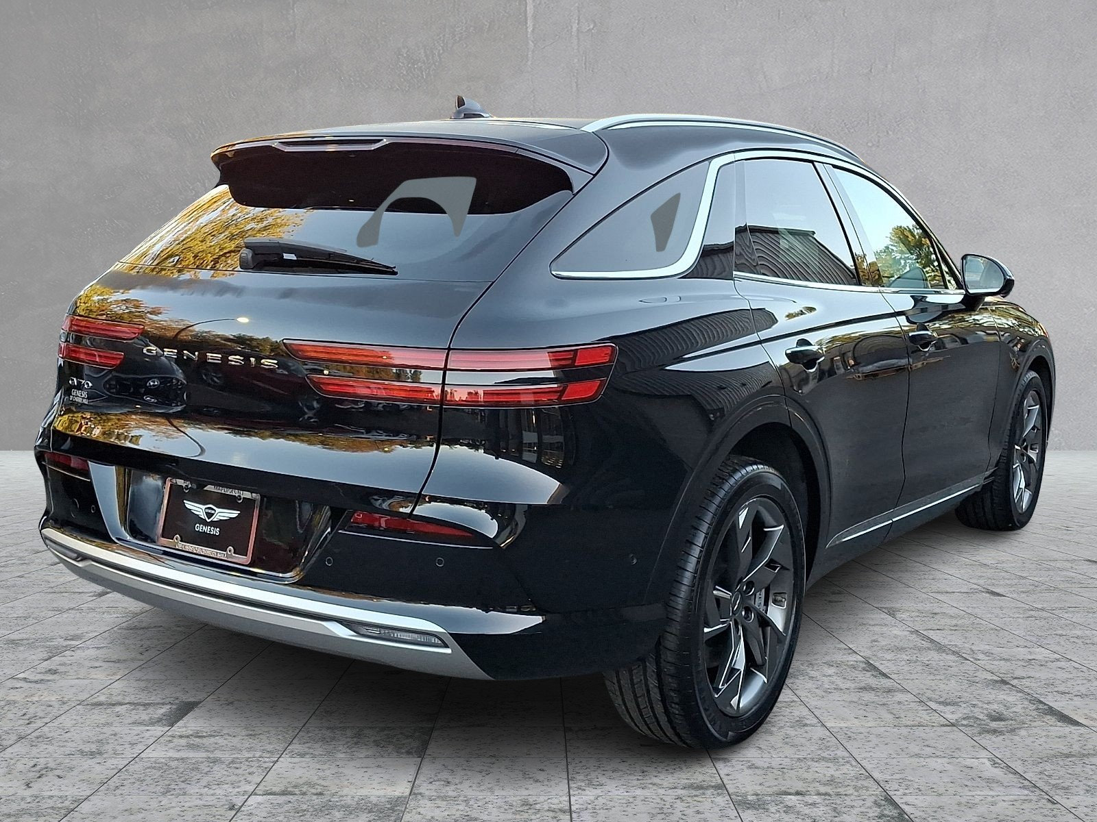 Certified 2023 Genesis Electrified GV70 AWD/4WD image 6