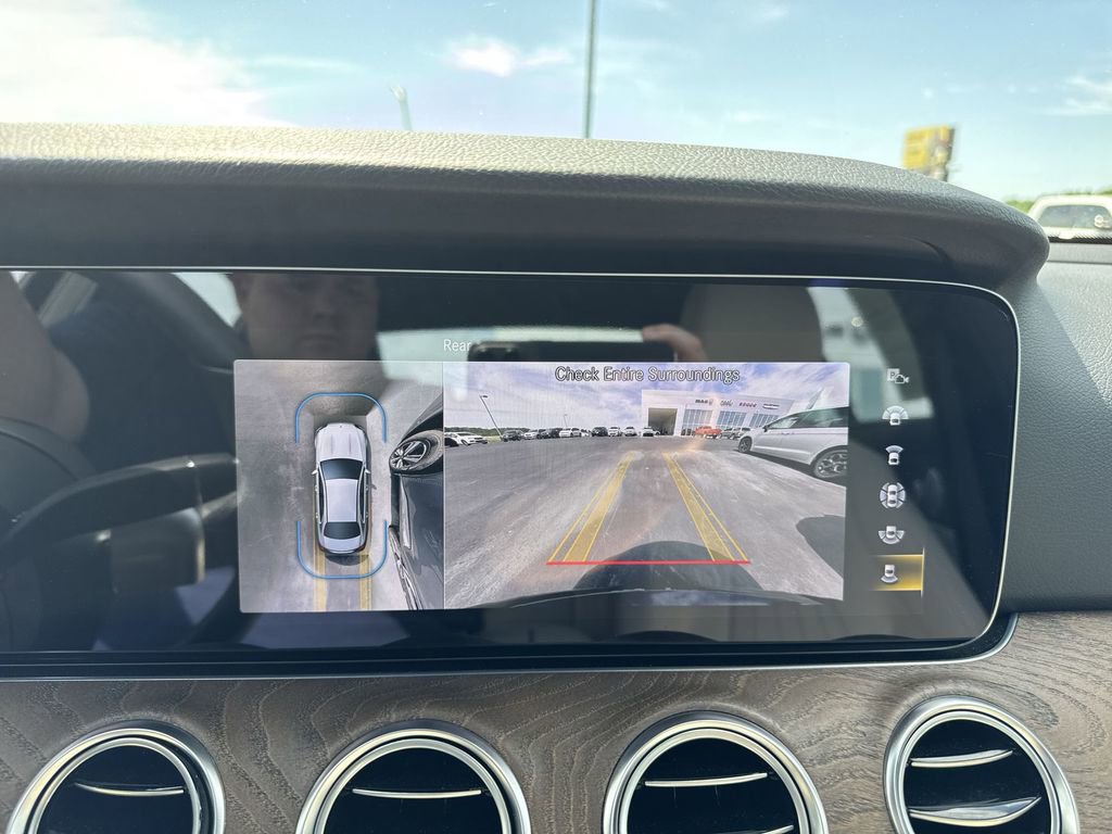 Used 2022 Mercedes-Benz E 350 Sedan image 17