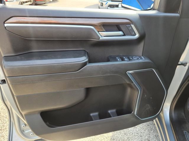 Used 2025 Chevrolet Silverado 1500 LT image 19