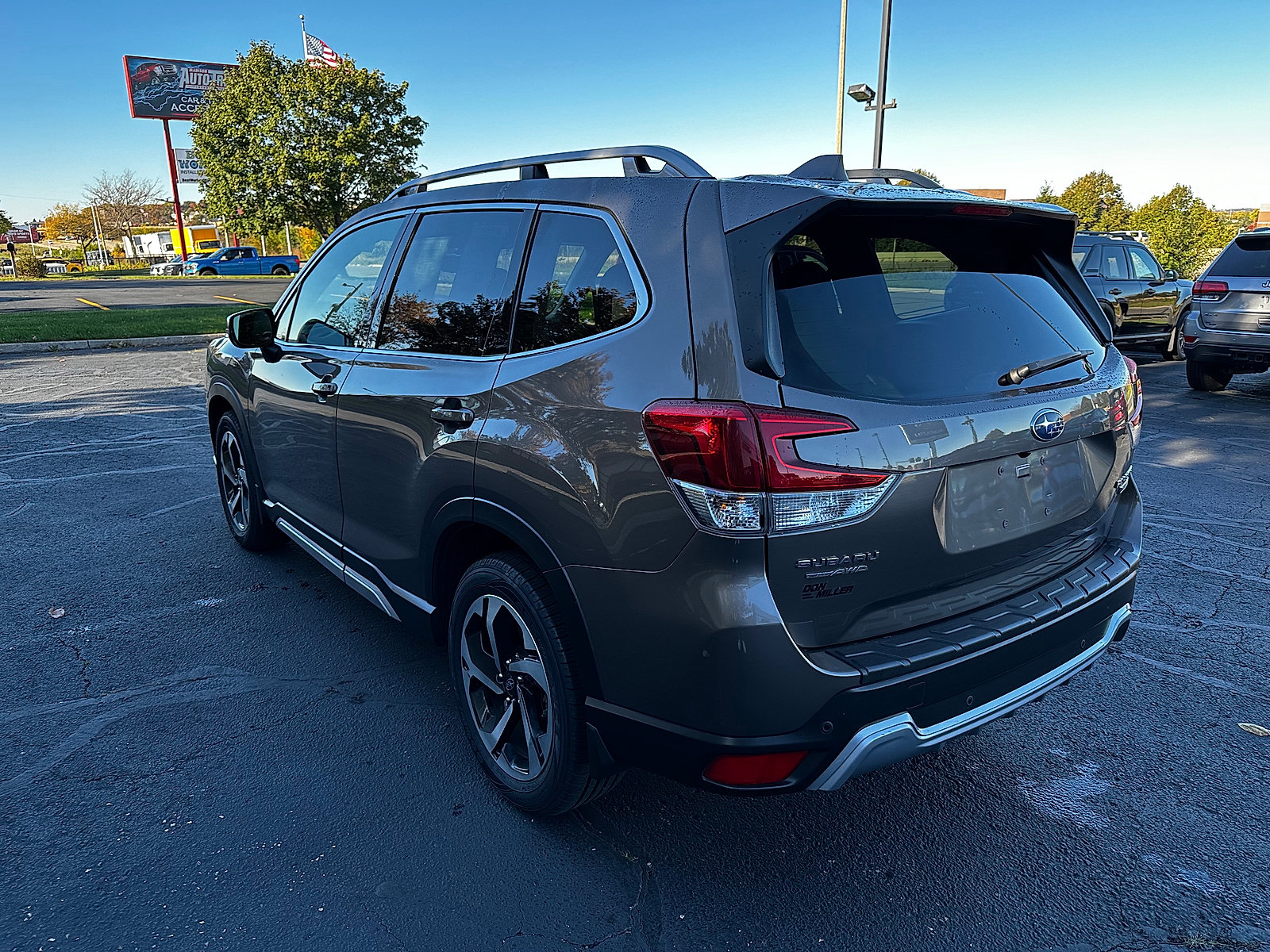 Certified 2023 Subaru Forester Touring AWD/4WD image 5