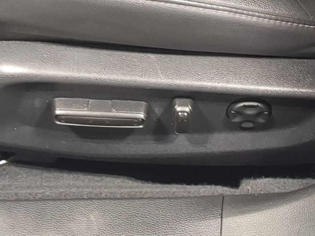 Used 2022 Honda Accord EX-L image 19