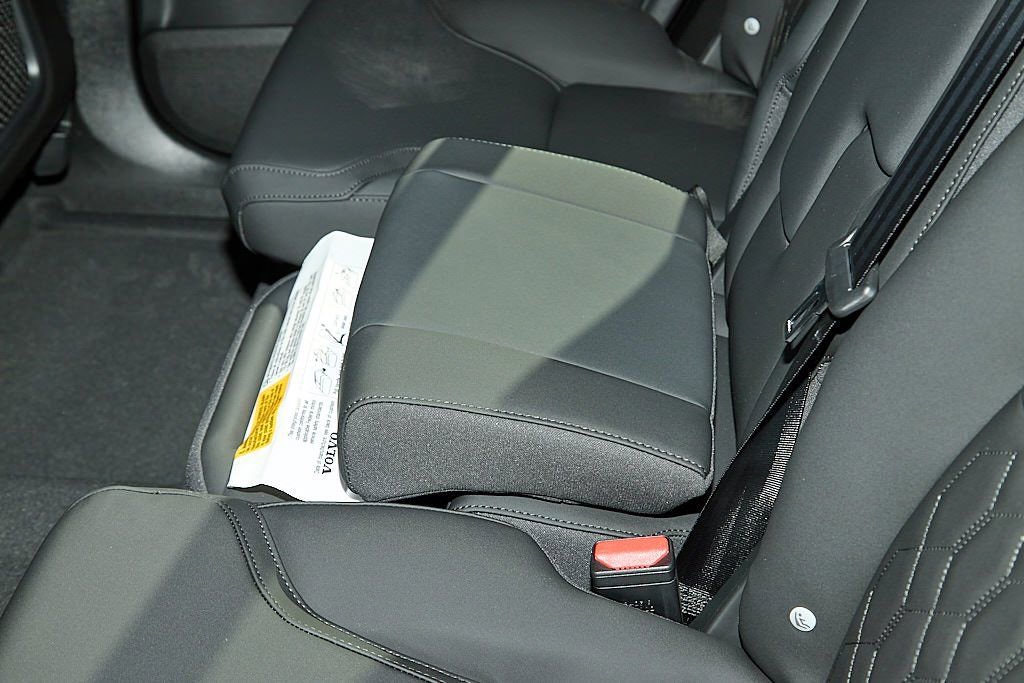 New 2026 Volvo XC90 B5 Plus w/ Protection Package image 21