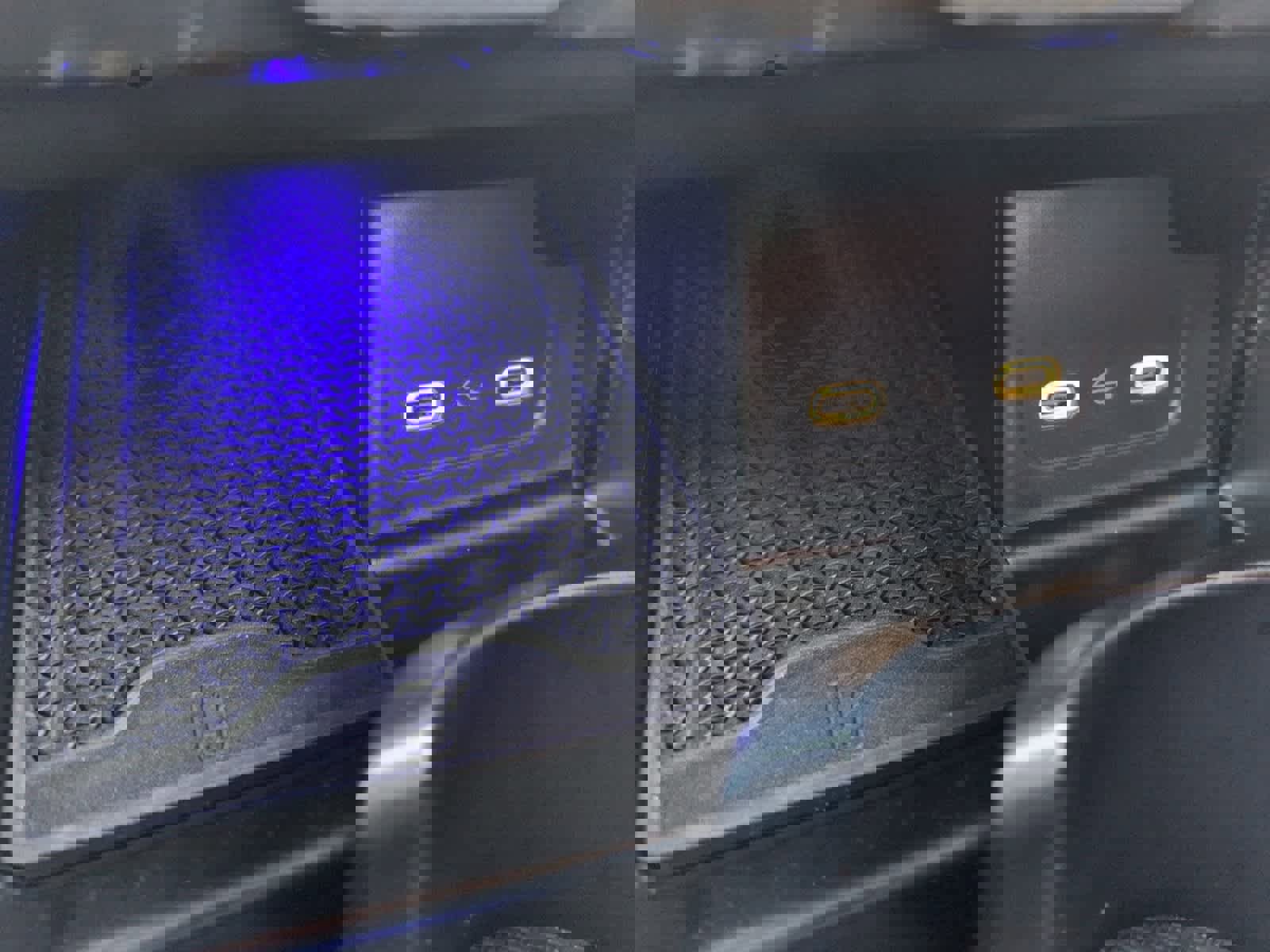 Used 2025 Mercedes-Benz C 300 4MATIC Sedan image 25