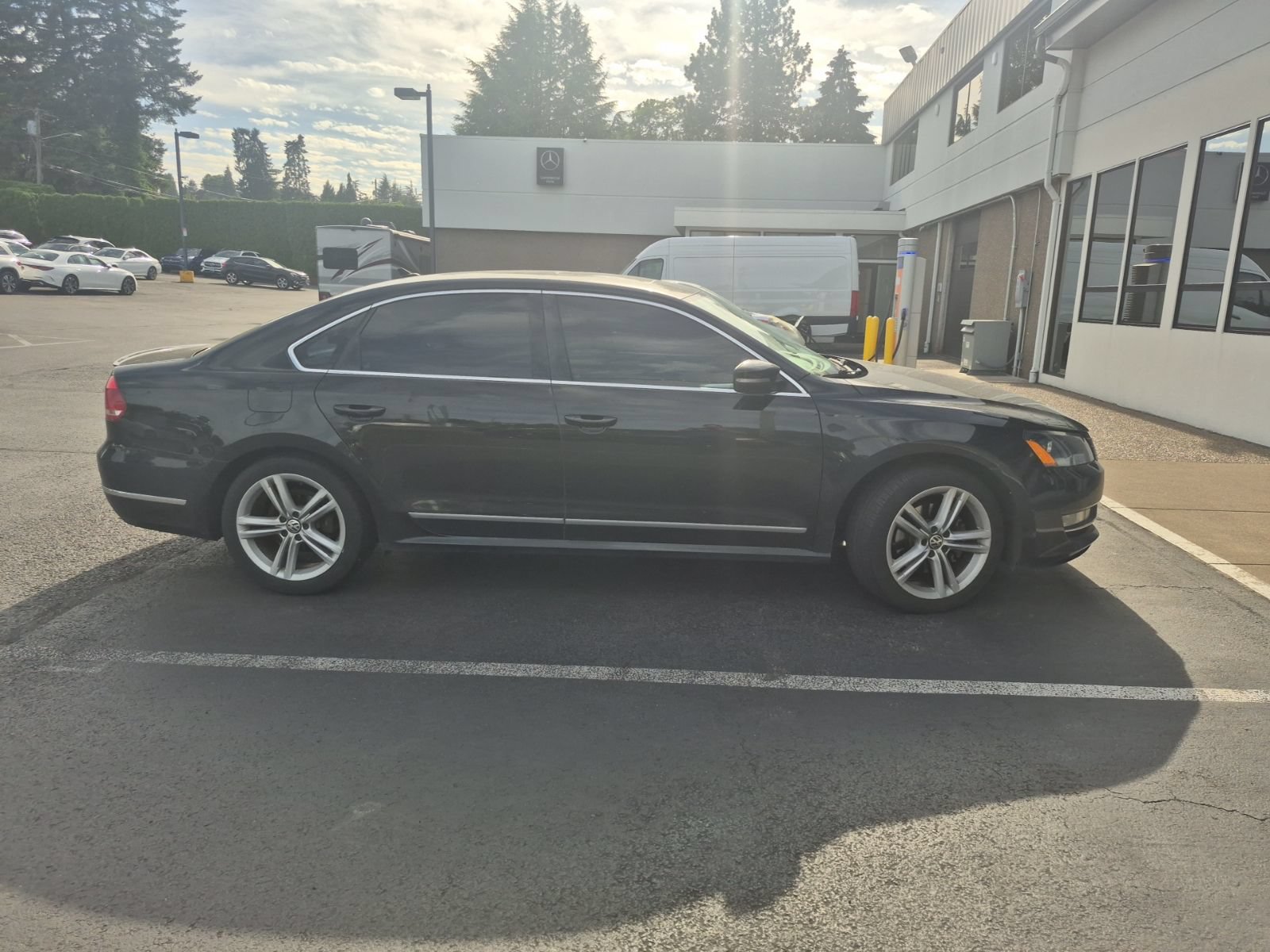 Used 2014 Volkswagen Passat 1.8T SEL Premium FWD image 6