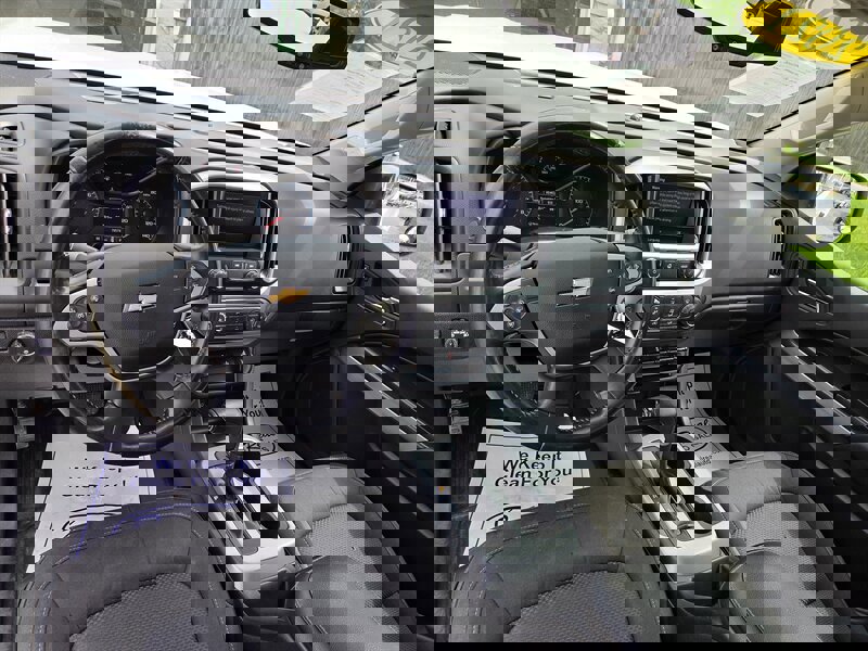 Used 2021 Chevrolet Colorado LT w/ Fleet Safety Package image 11