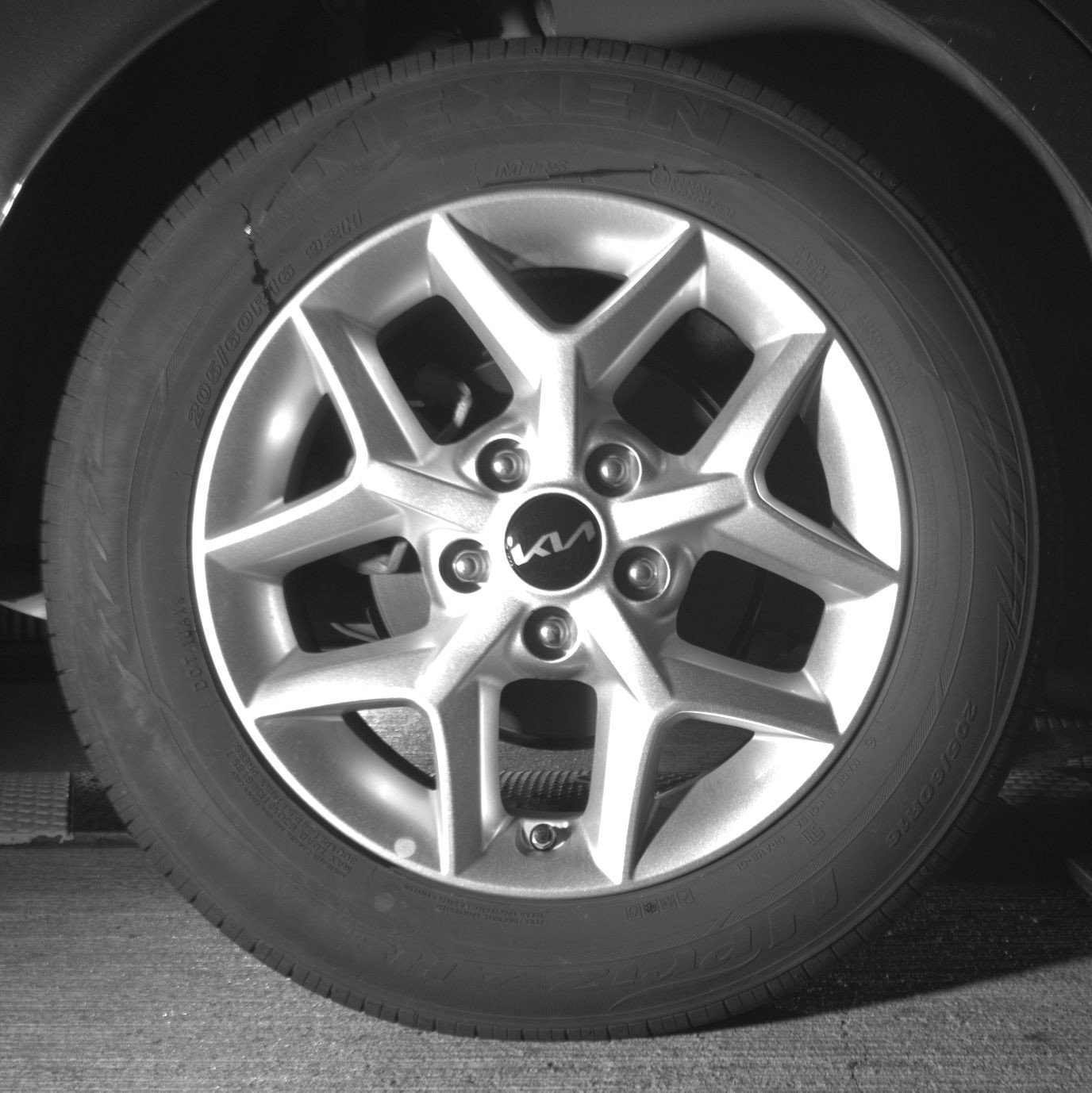 Used 2025 Kia Soul LX w/ LX Technology Package image 13