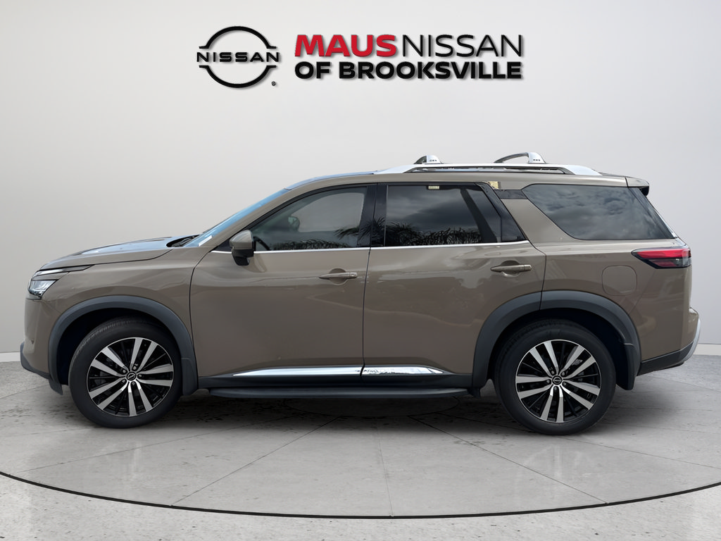 Certified 2023 Nissan Pathfinder Platinum w/ Cargo Package AWD/4WD image 5