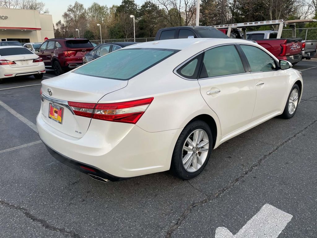 Used 2015 Toyota Avalon XLE Premium image 10