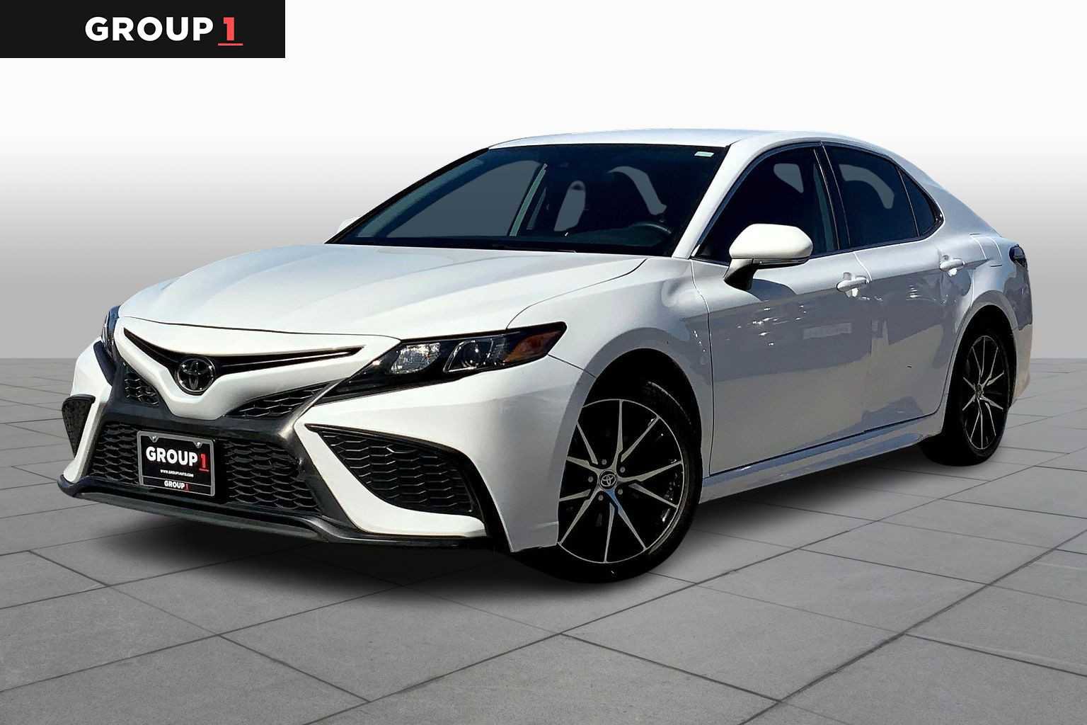 Used 2023 Toyota Camry SE