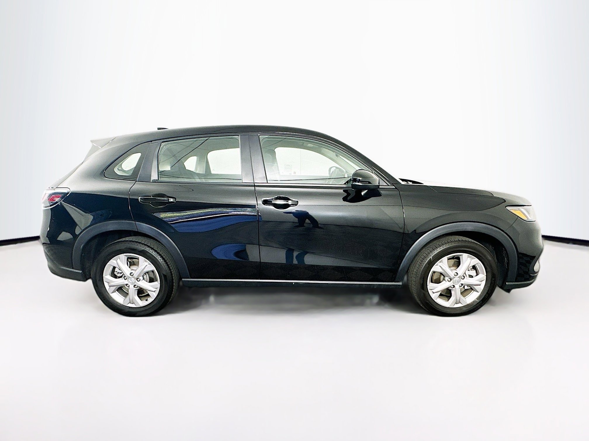 Used 2025 Honda HR-V LX image 10