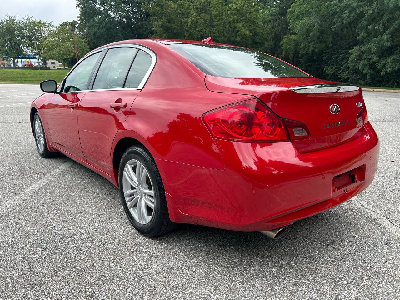 Used 2011 INFINITI G37 x Sedan w/ Premium Pkg AWD/4WD image 5