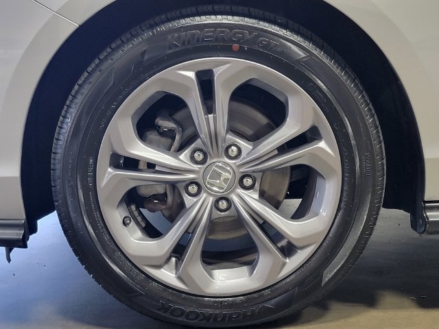 Certified 2024 Honda Accord EX image 10