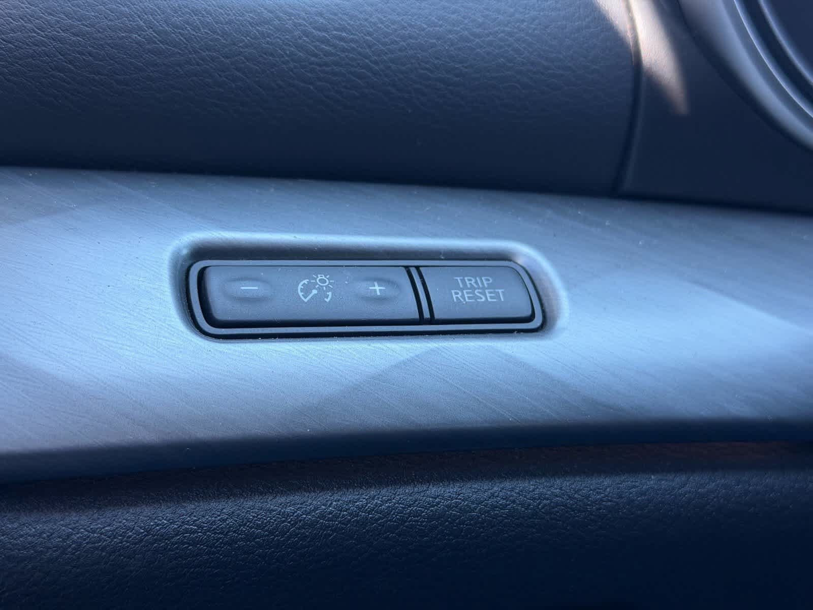 Certified 2017 Nissan Maxima 3.5 SL FWD image 28