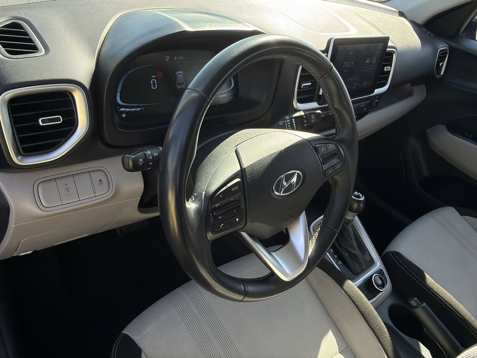 Certified 2023 Hyundai Venue SEL image 16