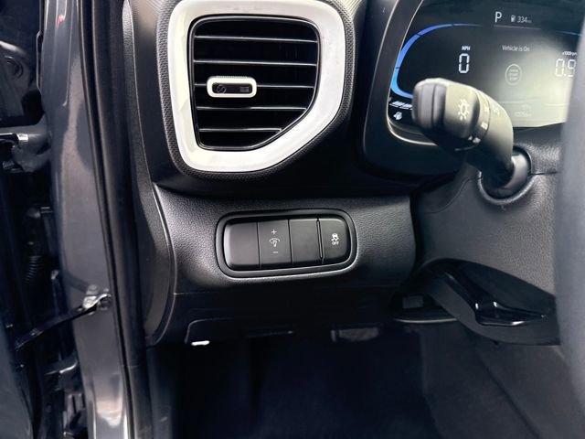 Certified 2025 Hyundai Venue Limited image 15