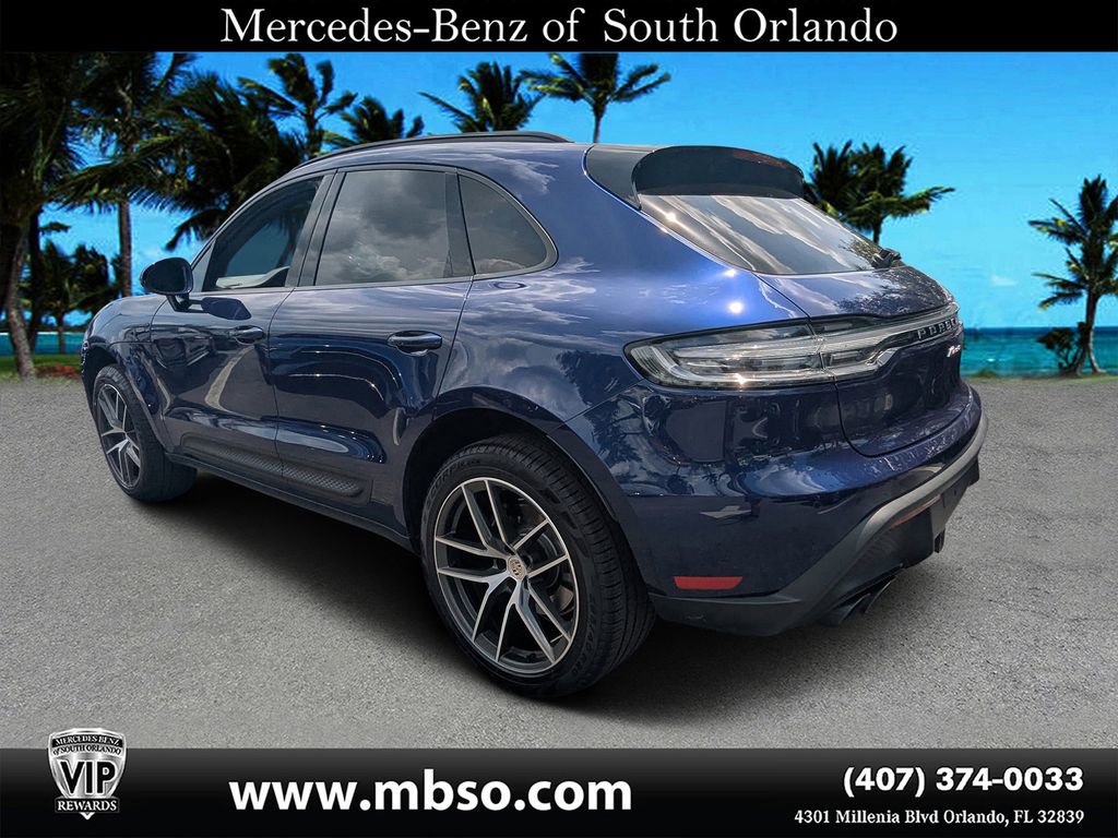 Used 2025 Porsche Macan AWD/4WD image 16