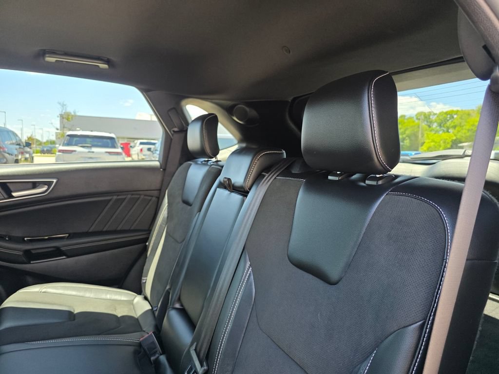 Used 2020 Ford Edge ST AWD/4WD image 18
