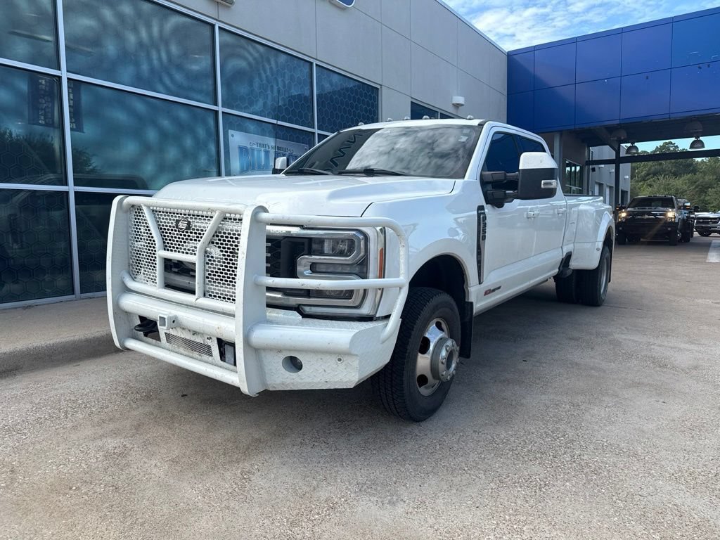 Used 2023 Ford F350 Lariat w/ Lariat Ultimate Package AWD/4WD image 4