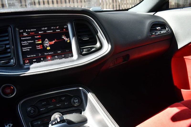 Used 2018 Dodge Challenger SRT w/ Technology Group image 28