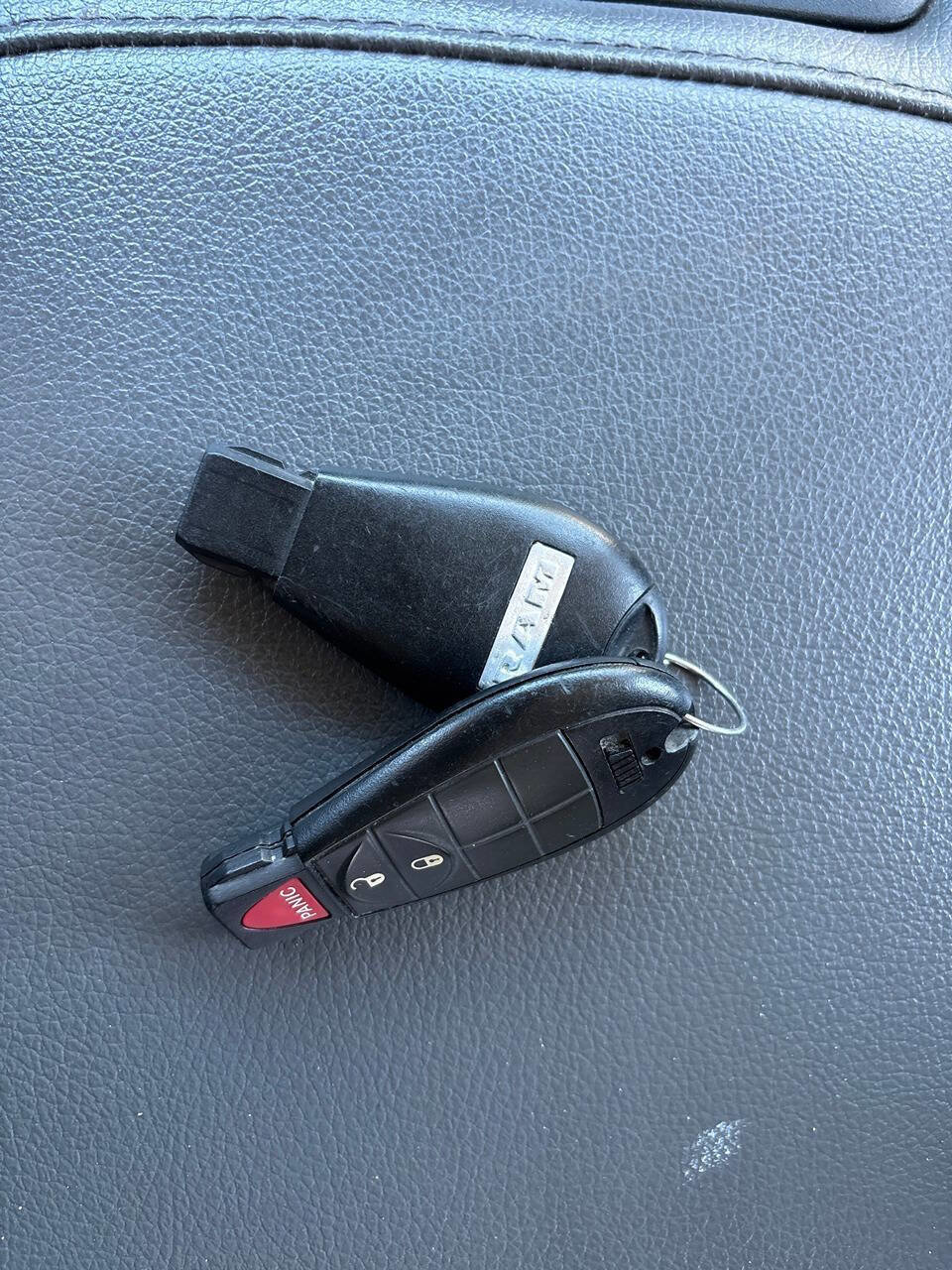 Used 2018 RAM 1500 Classic SLT image 28