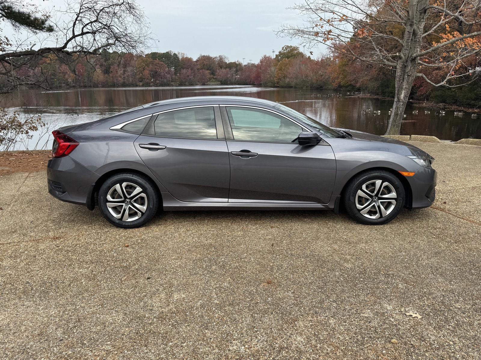 Used 2018 Honda Civic LX image 3