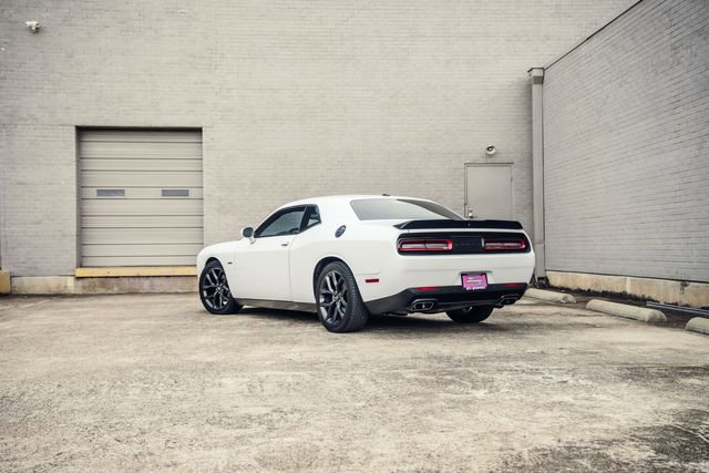 Used 2022 Dodge Challenger R/T w/ Blacktop Package RWD image 20