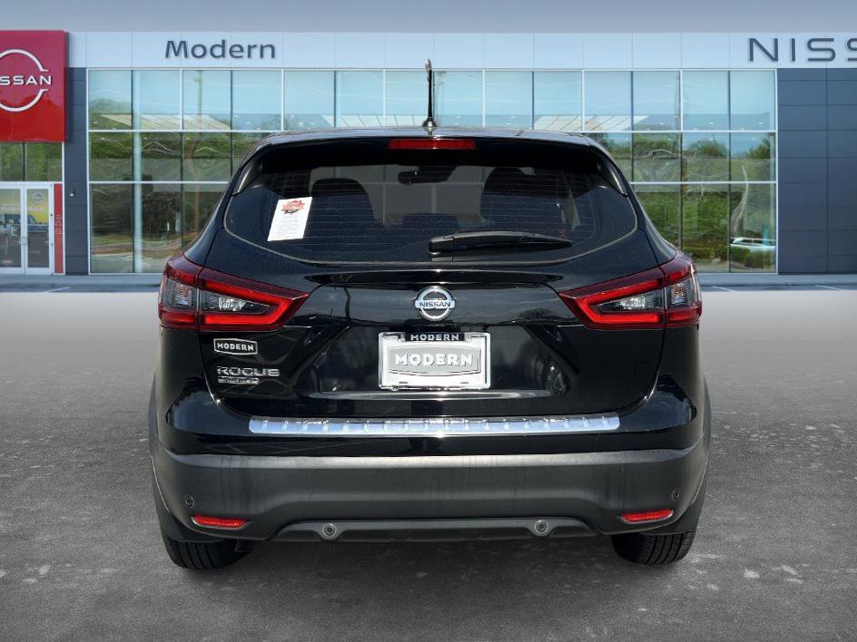 Used 2020 Nissan Rogue Sport S image 6