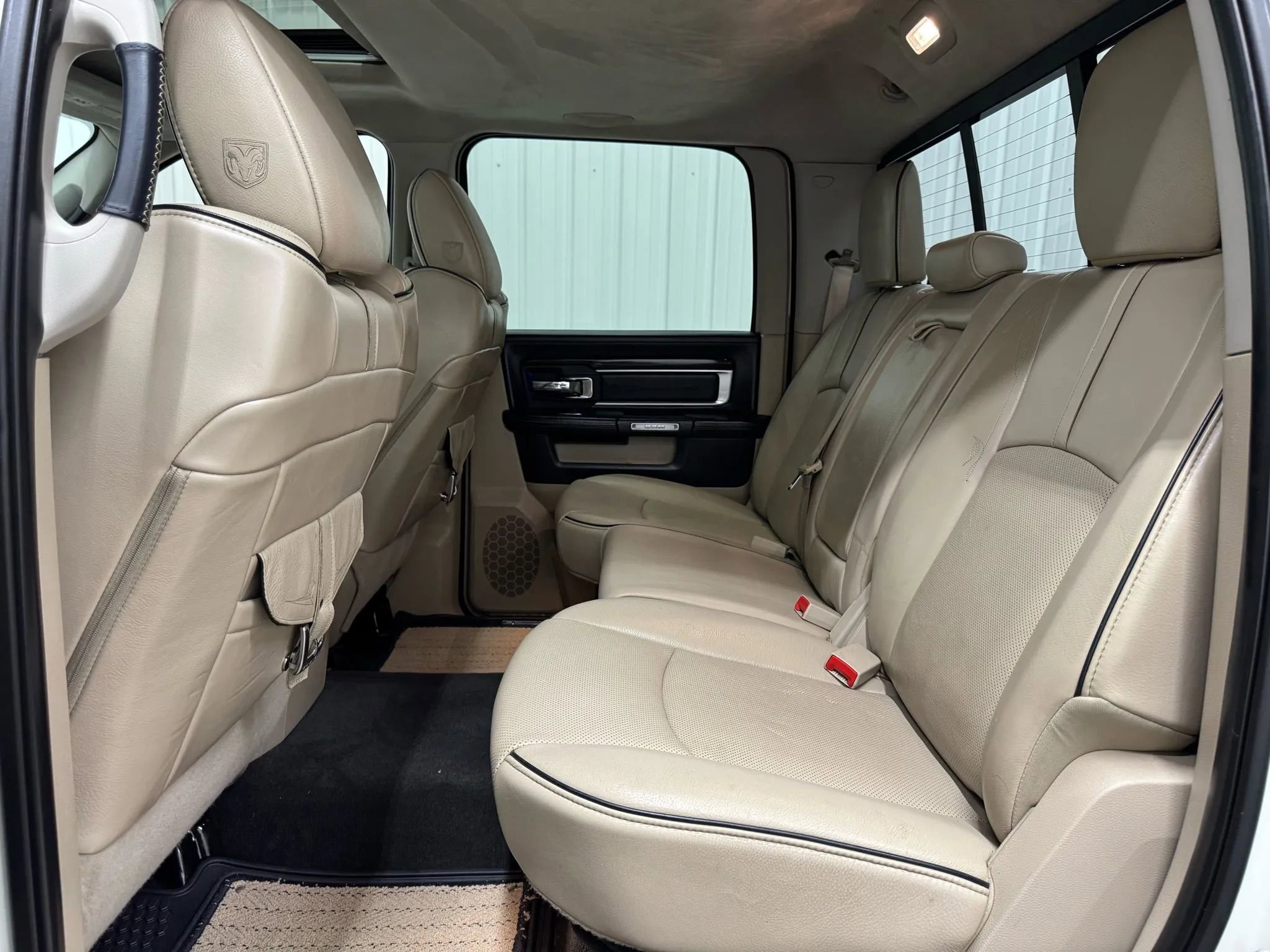 Used 2018 RAM 3500 Laramie Longhorn AWD/4WD image 19