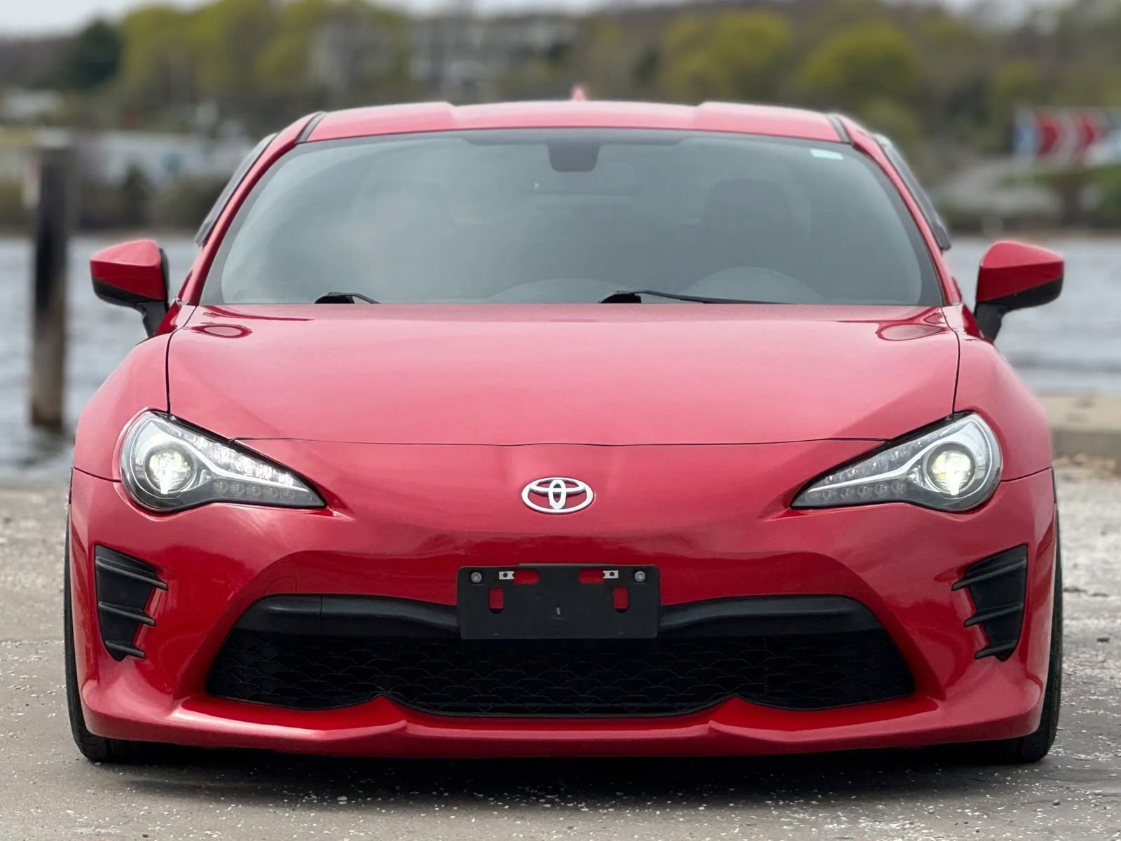Used 2018 Toyota 86 RWD image 3