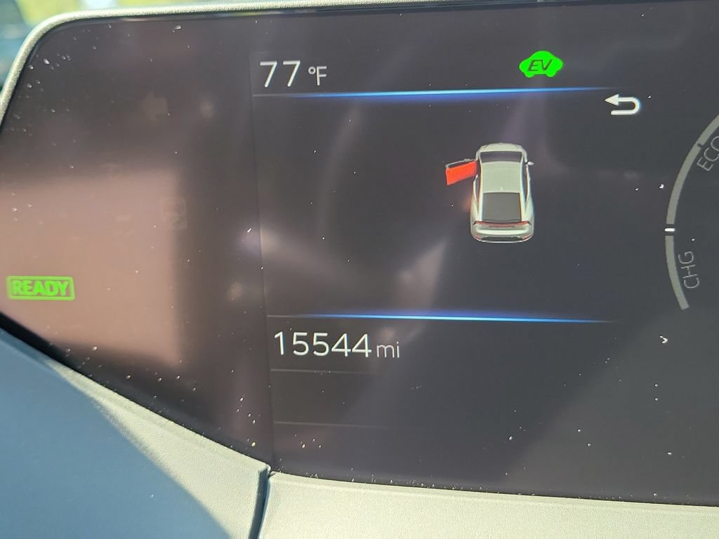 Used 2025 Toyota Prius Limited FWD image 28