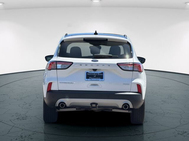 Used 2022 Ford Escape Titanium w/ Class II Trailer Tow Package AWD/4WD image 6