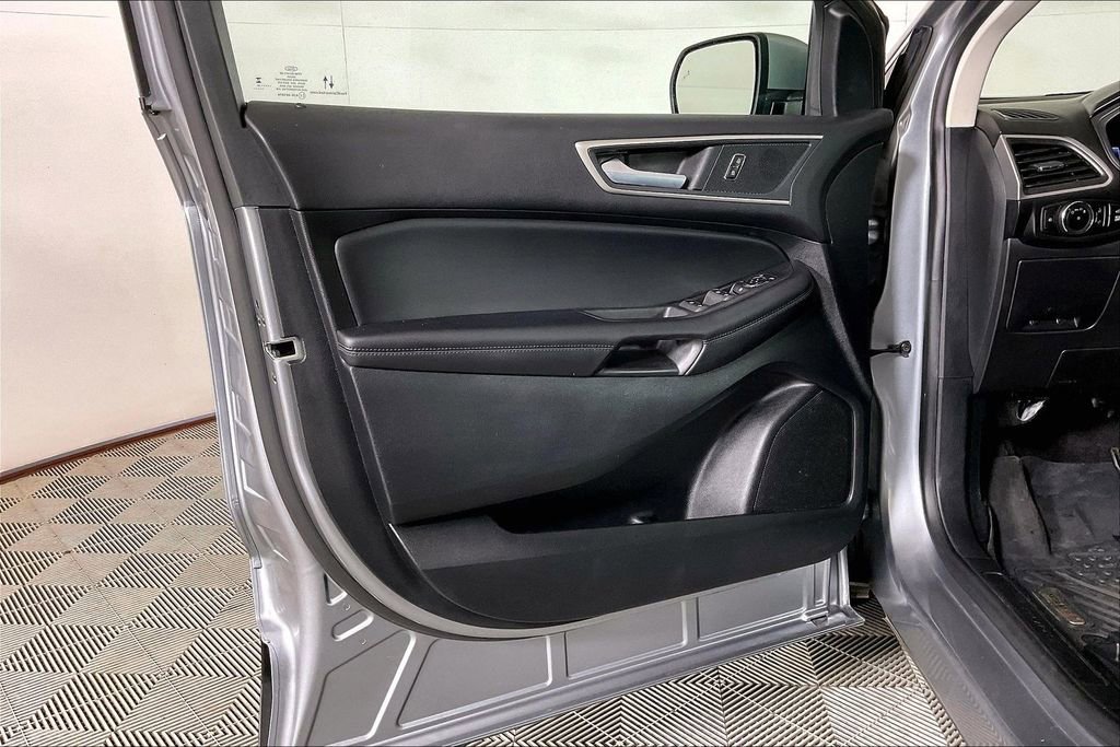 Used 2024 Ford Edge SEL w/ Convenience Package image 22