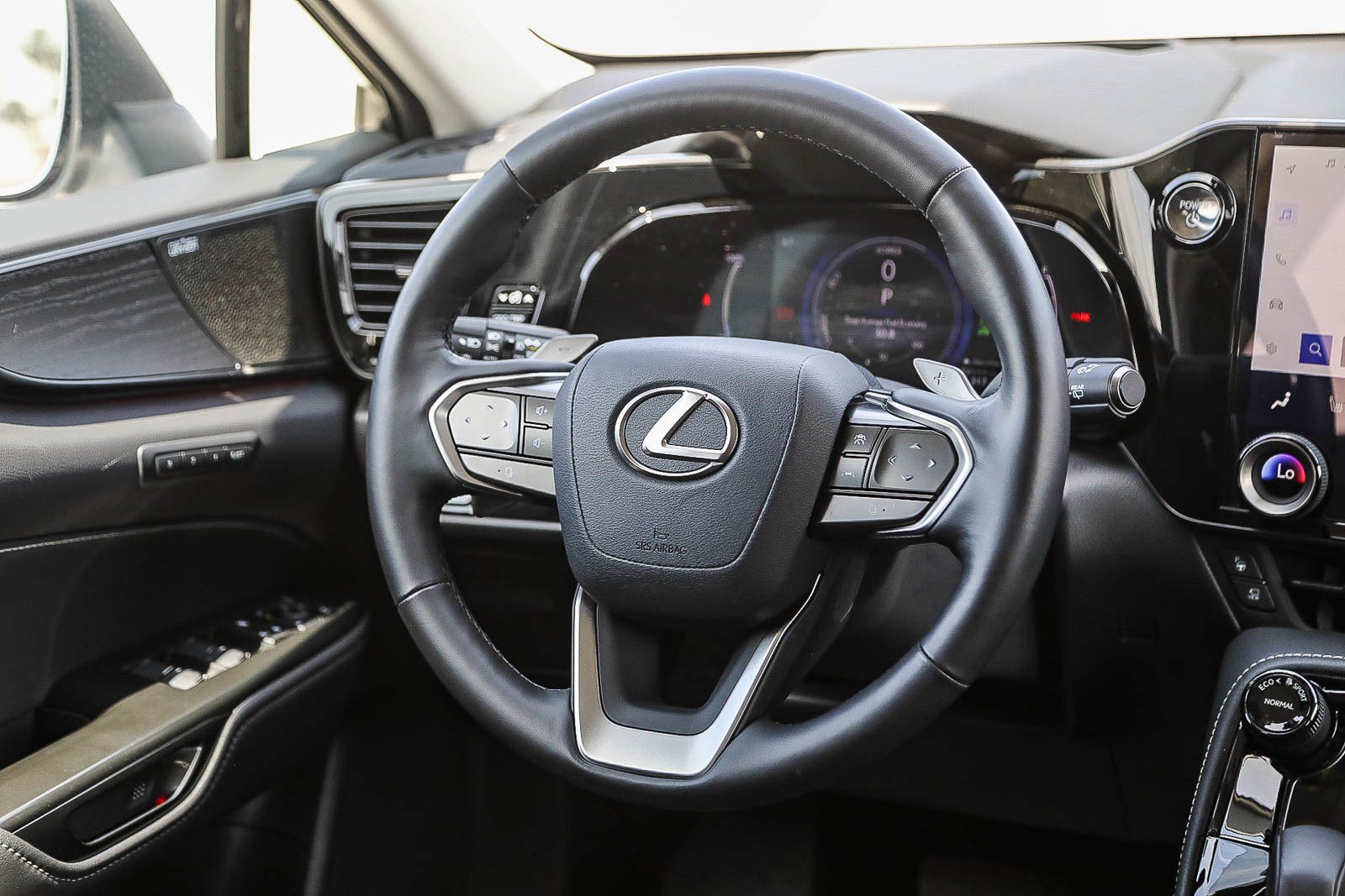 Used 2025 Lexus NX 450h+ AWD w/ Accessory Package (Z2) image 15