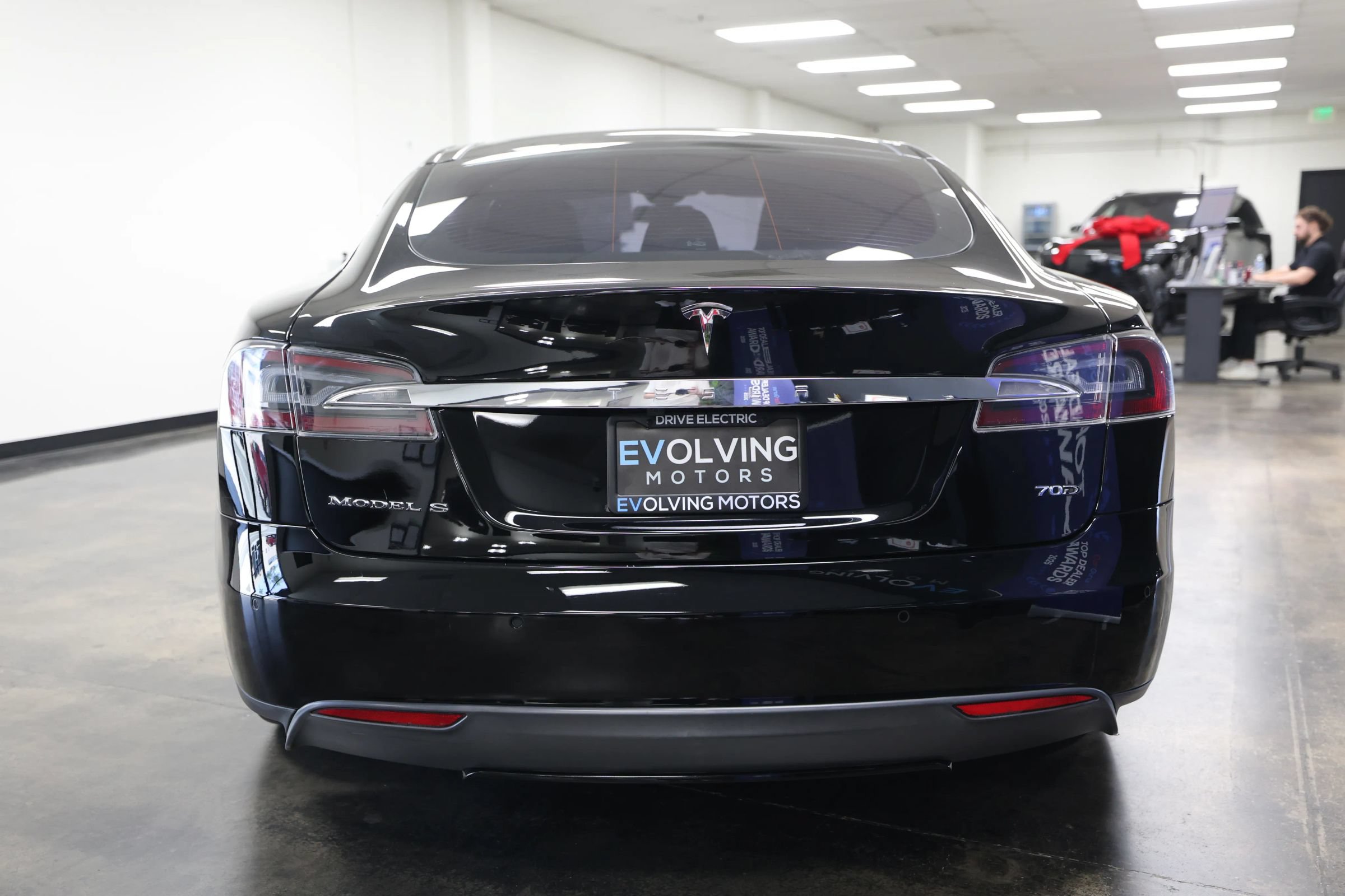 Used 2015 Tesla Model S 70D AWD/4WD image 8