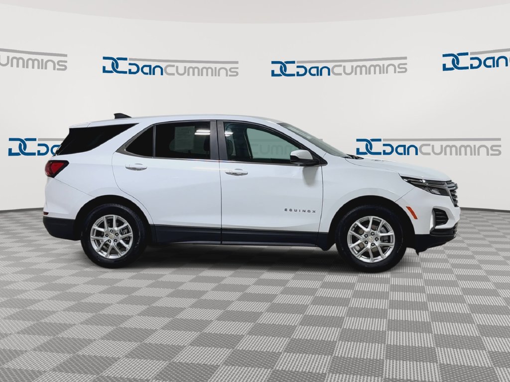 Used 2023 Chevrolet Equinox LT w/ LPO, Floor Liner Package FWD image 9