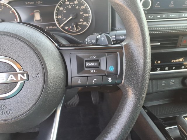 Used 2023 Nissan Rogue SV AWD/4WD image 17