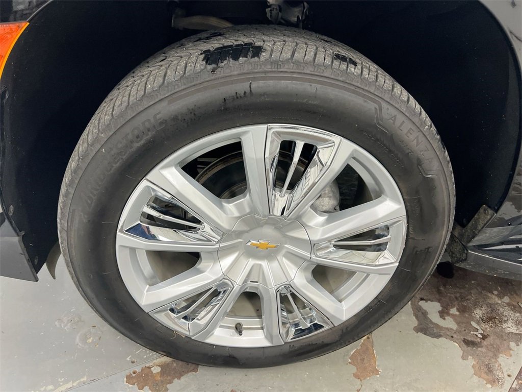 Used 2024 Chevrolet Suburban High Country image 27