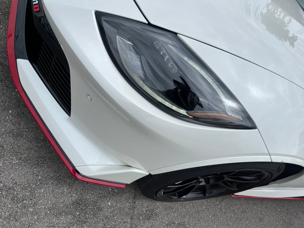 Certified 2025 Nissan Z Performance w/ Floor Mat Package RWD image 35