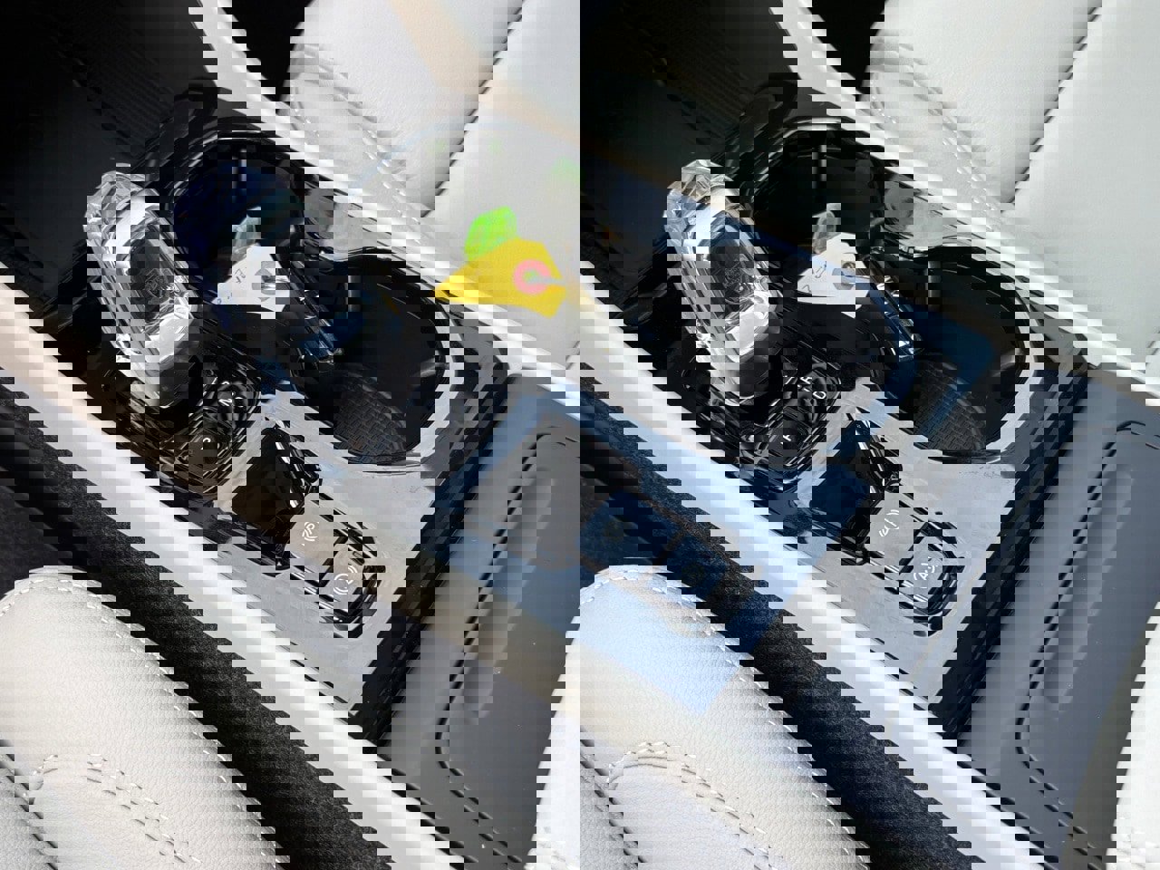 New 2026 Volvo XC40 B5 Ultra w/ Protection Package Premier image 12