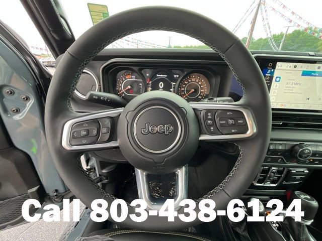 Used 2026 Jeep Wrangler Unlimited Sahara AWD/4WD image 18