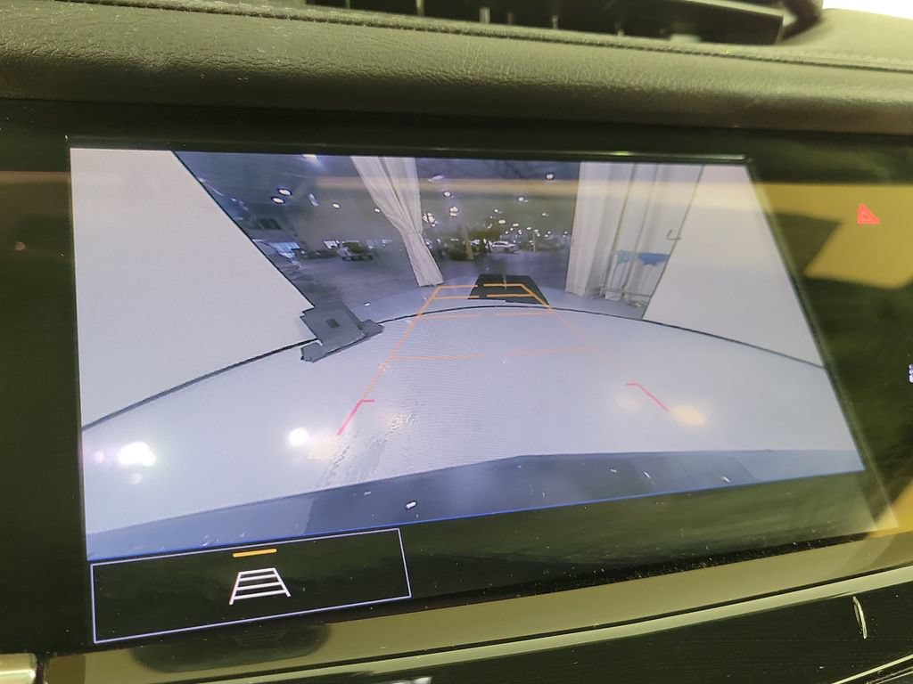 Certified 2024 Cadillac XT6 Premium Luxury w/ LPO, Floor Liner Package AWD/4WD image 30