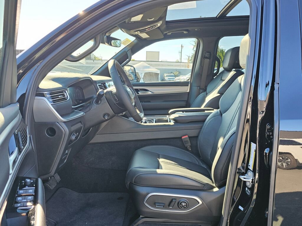 New 2025 Jeep Wagoneer Series II image 18