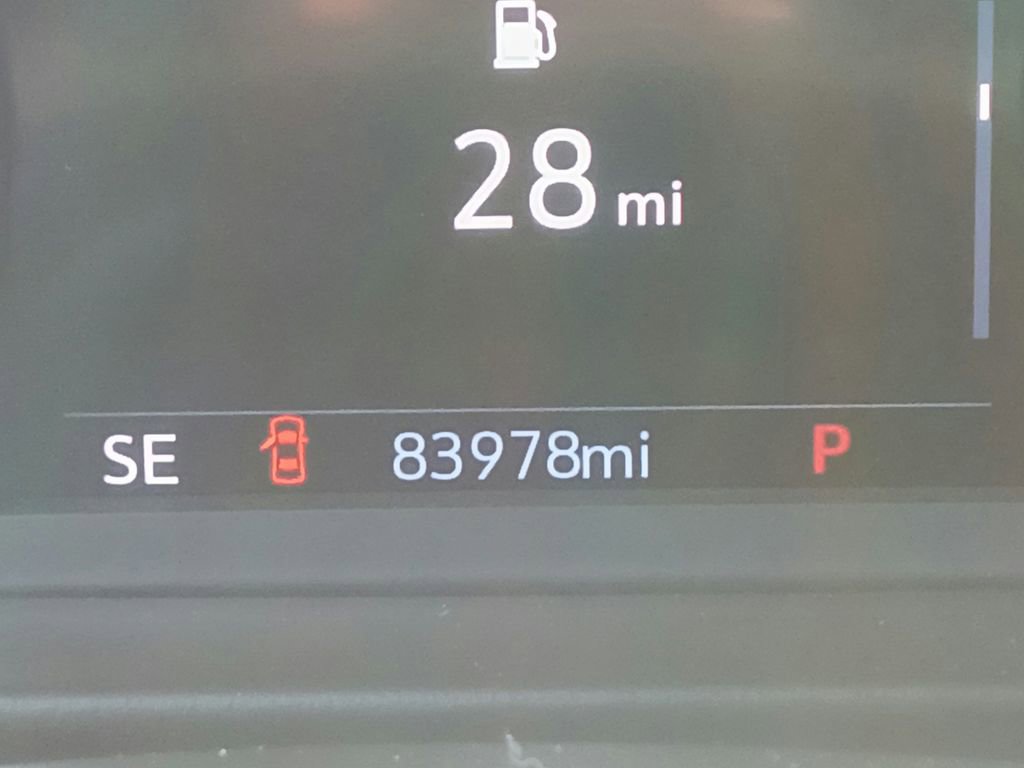 Used 2021 Chevrolet Tahoe Premier w/ Premium Package AWD/4WD image 24