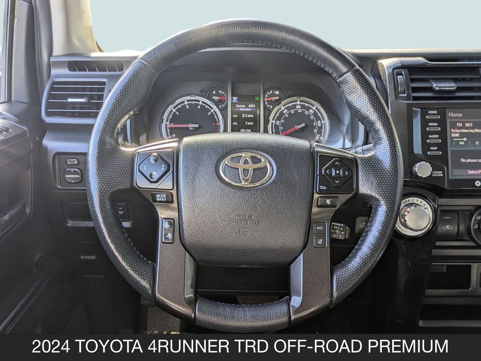 Used 2024 Toyota 4Runner TRD Off-Road Premium image 12