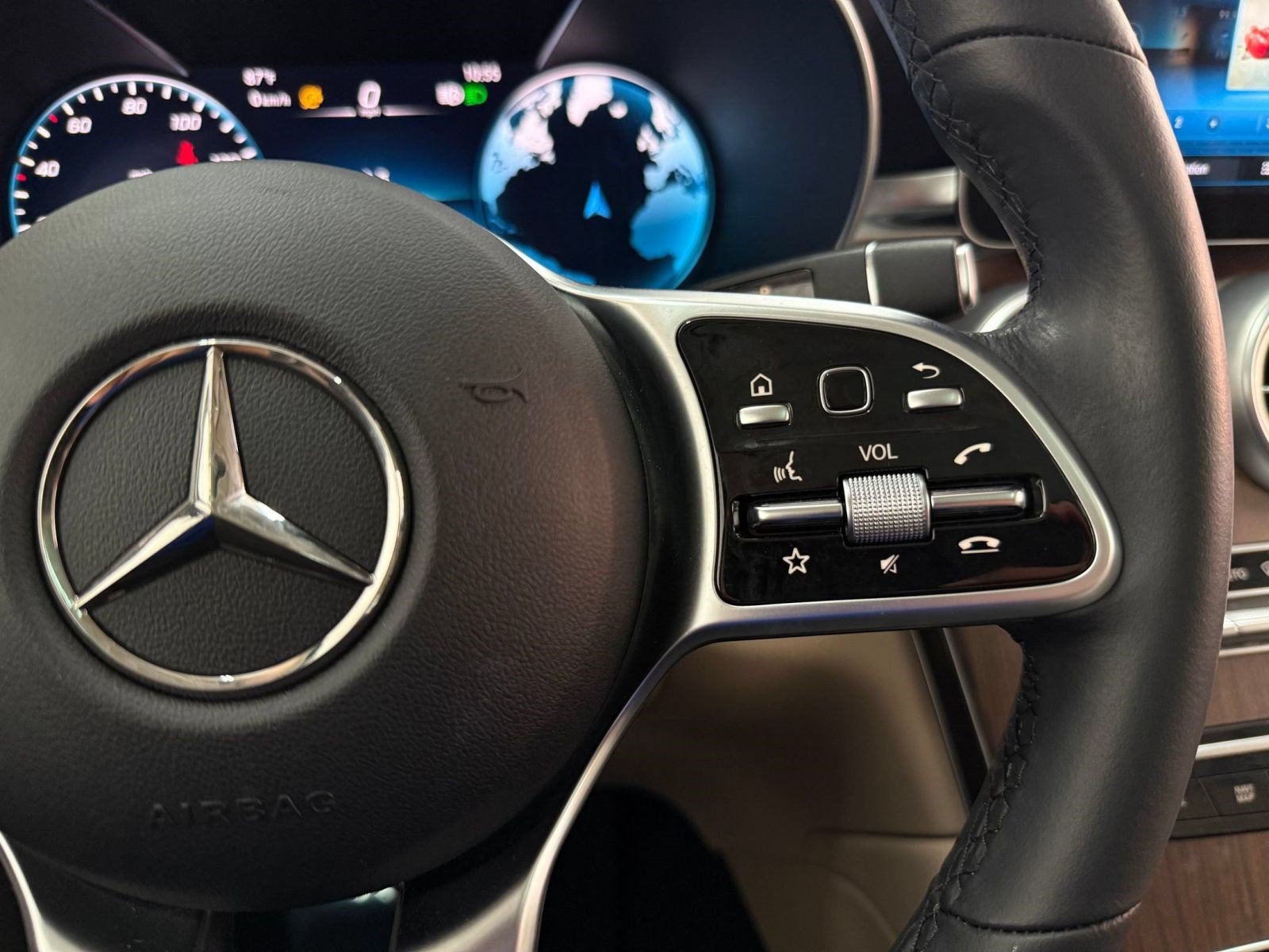 Used 2022 Mercedes-Benz GLC 300 image 14