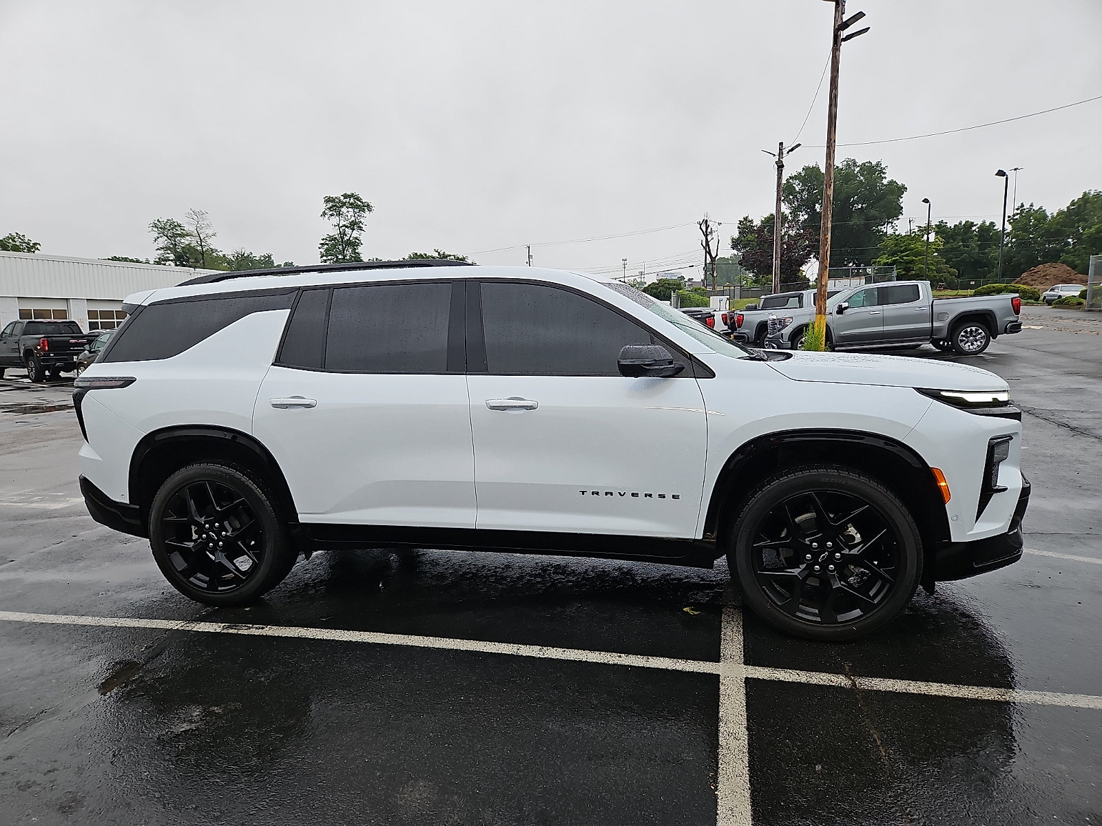 Used 2026 Chevrolet Traverse RS AWD/4WD image 7