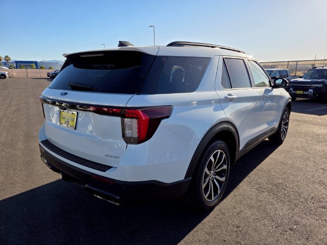 New 2026 Ford Explorer ST-Line AWD/4WD image 4