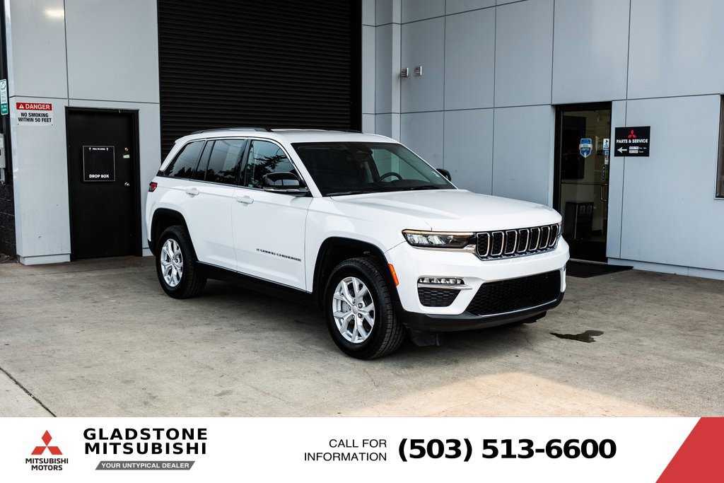 Used 2023 Jeep Grand Cherokee Limited AWD/4WD image 26