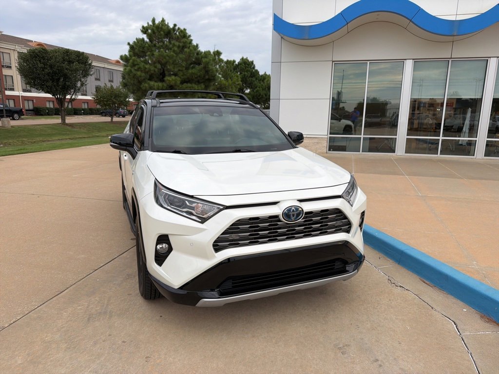 Used 2021 Toyota RAV4 XSE image 2