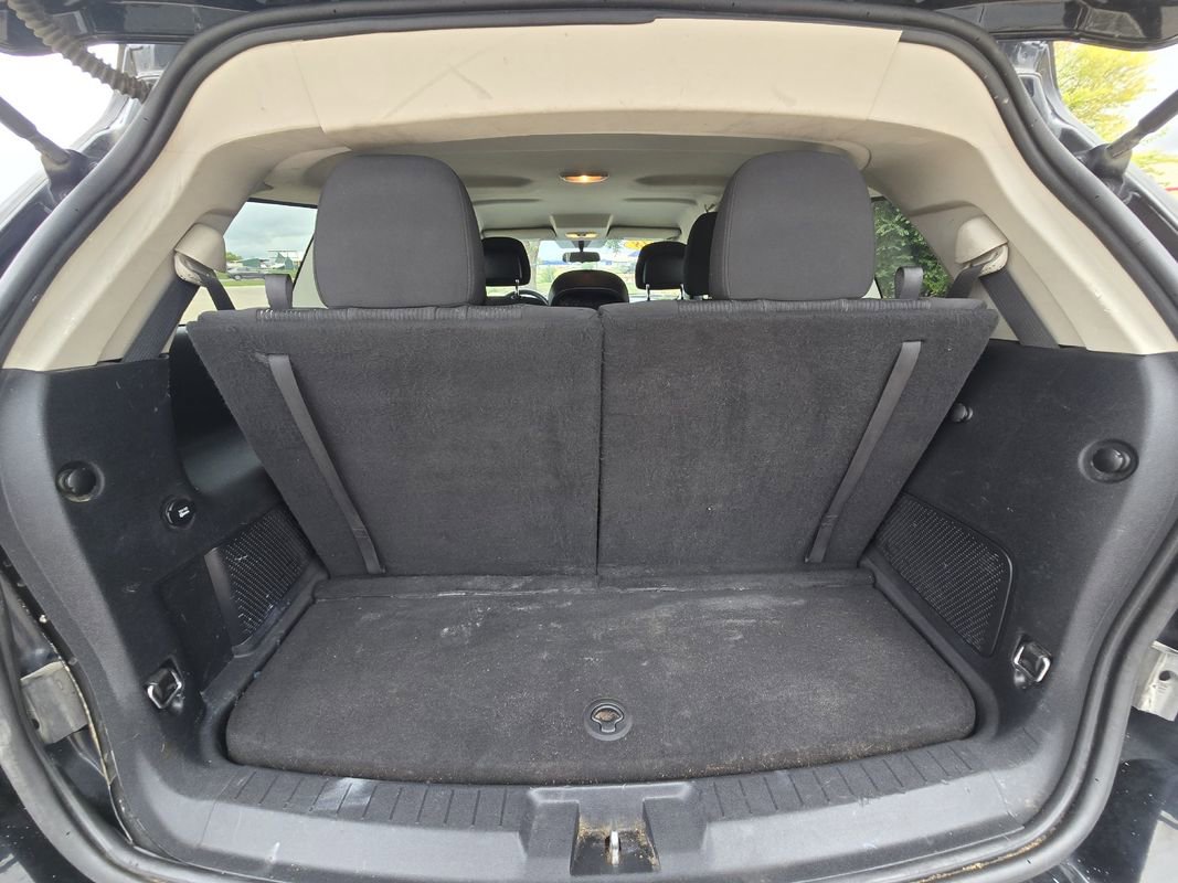 Used 2018 Dodge Journey SE image 16